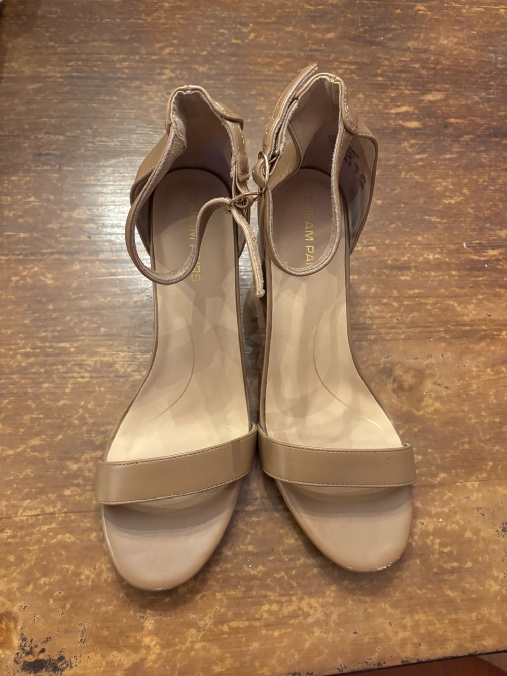 Dream pairs! Neutral Ankle-Strap Women’s Sandals - Tan chunky heels! Good used!
